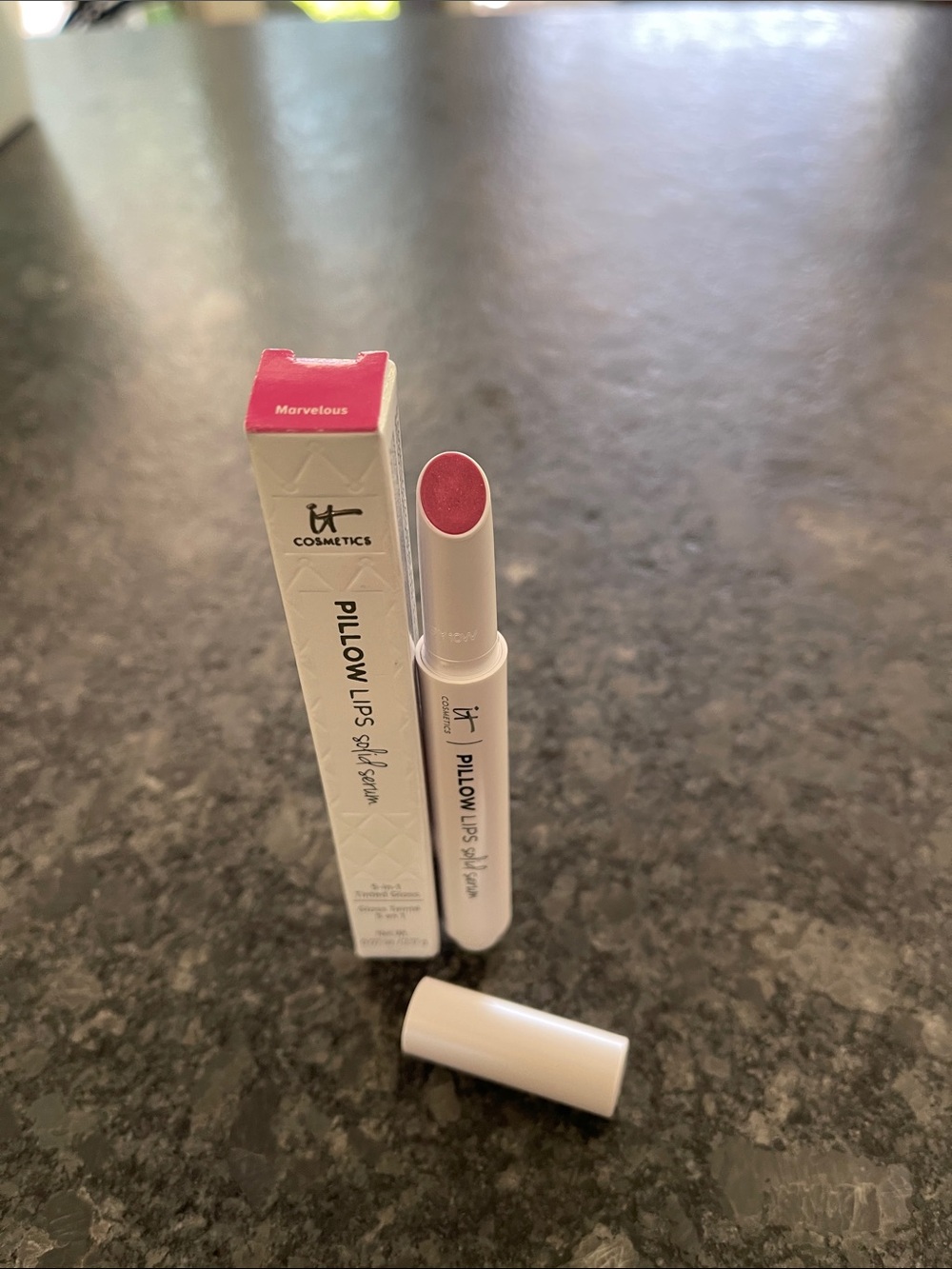 IT Cosmetics Pillow Lips Solid Serum 5 in 1 Tinted Gloss in Marvelous